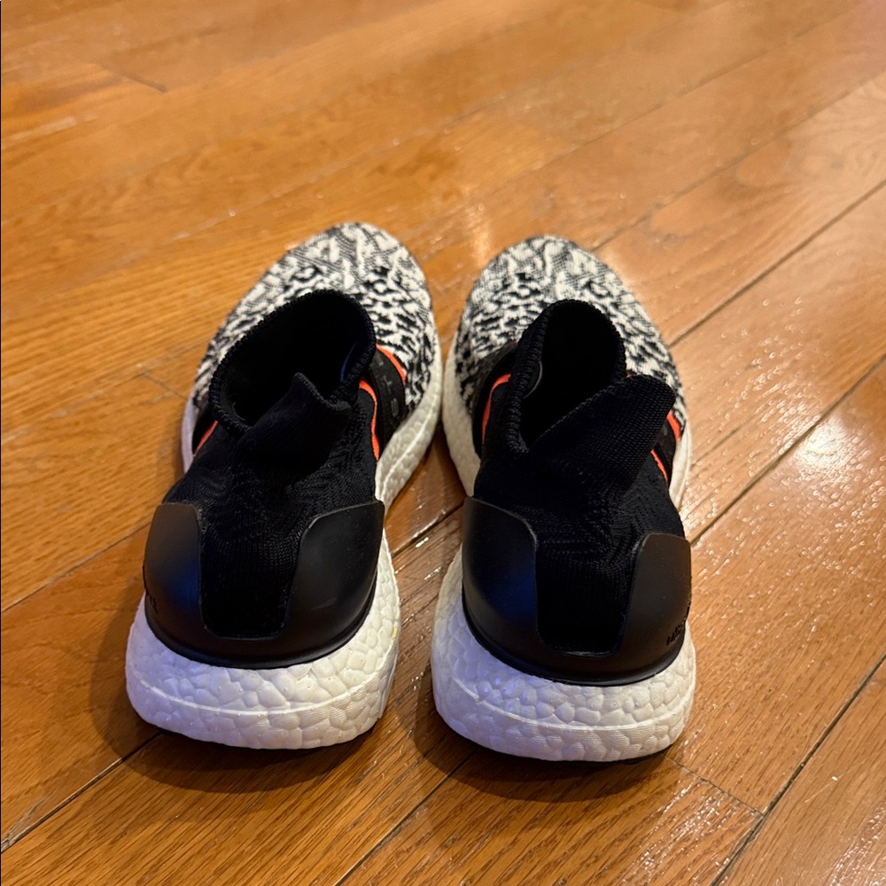 Stella McCartney Women’s Black & White Leopard Slip-On Sneakers - Picture 3 of 6